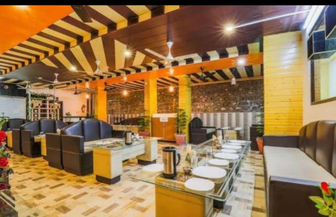 Hotel 7 Heavens Mussoorie Bagian luar foto