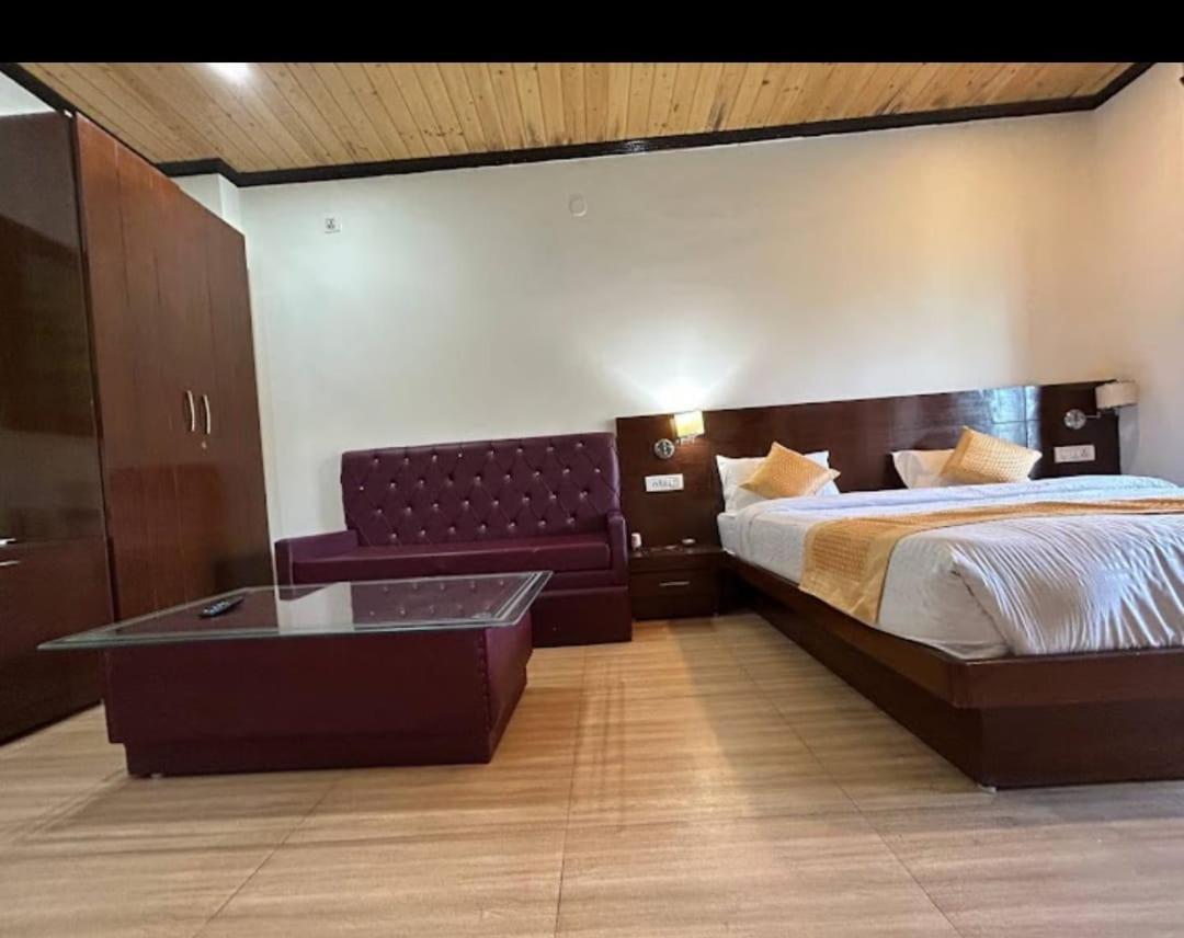 Hotel 7 Heavens Mussoorie Bagian luar foto