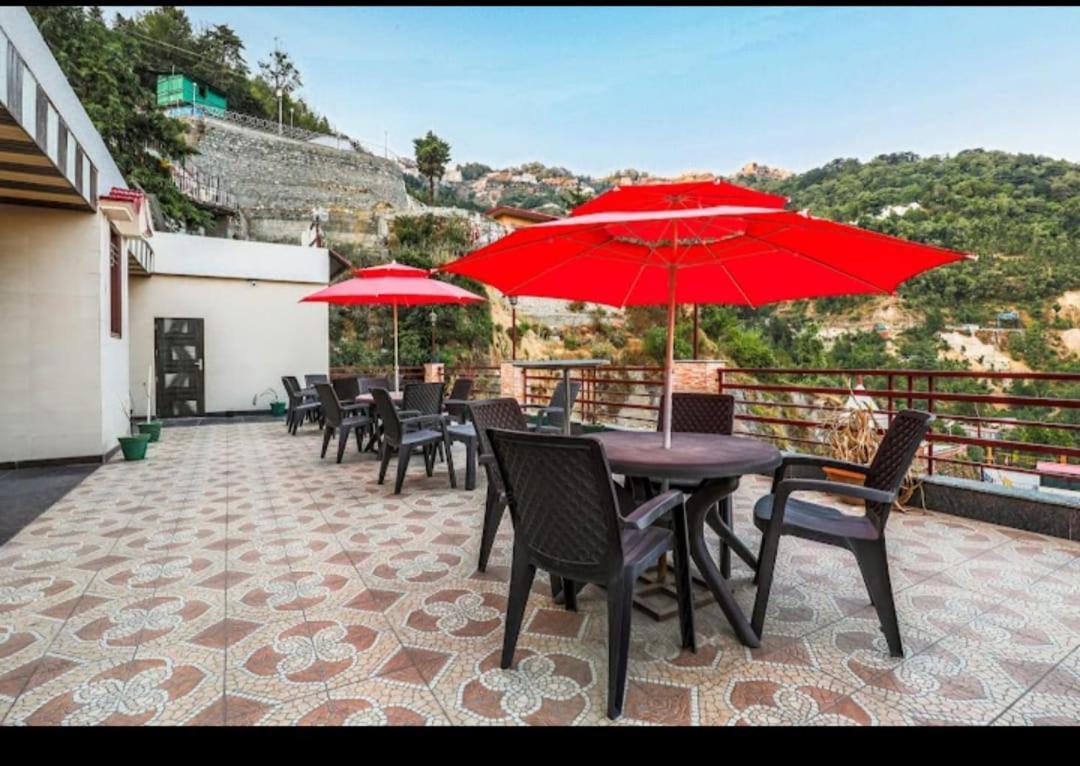 Hotel 7 Heavens Mussoorie Bagian luar foto